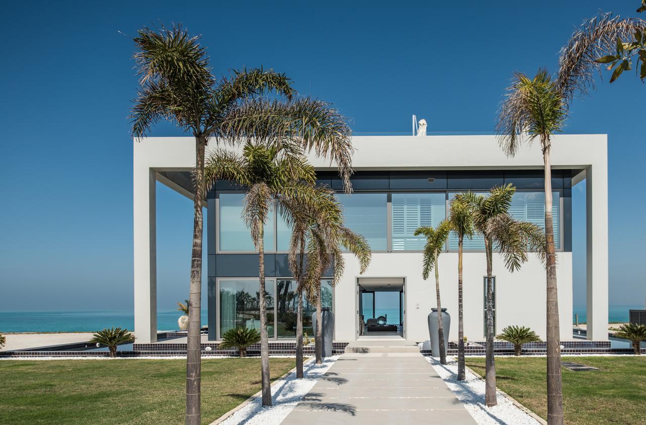 Nurai Island, Saadiyat Hotel Abu Dhabi Værelse billede Villa 1001, Marbella, Spain